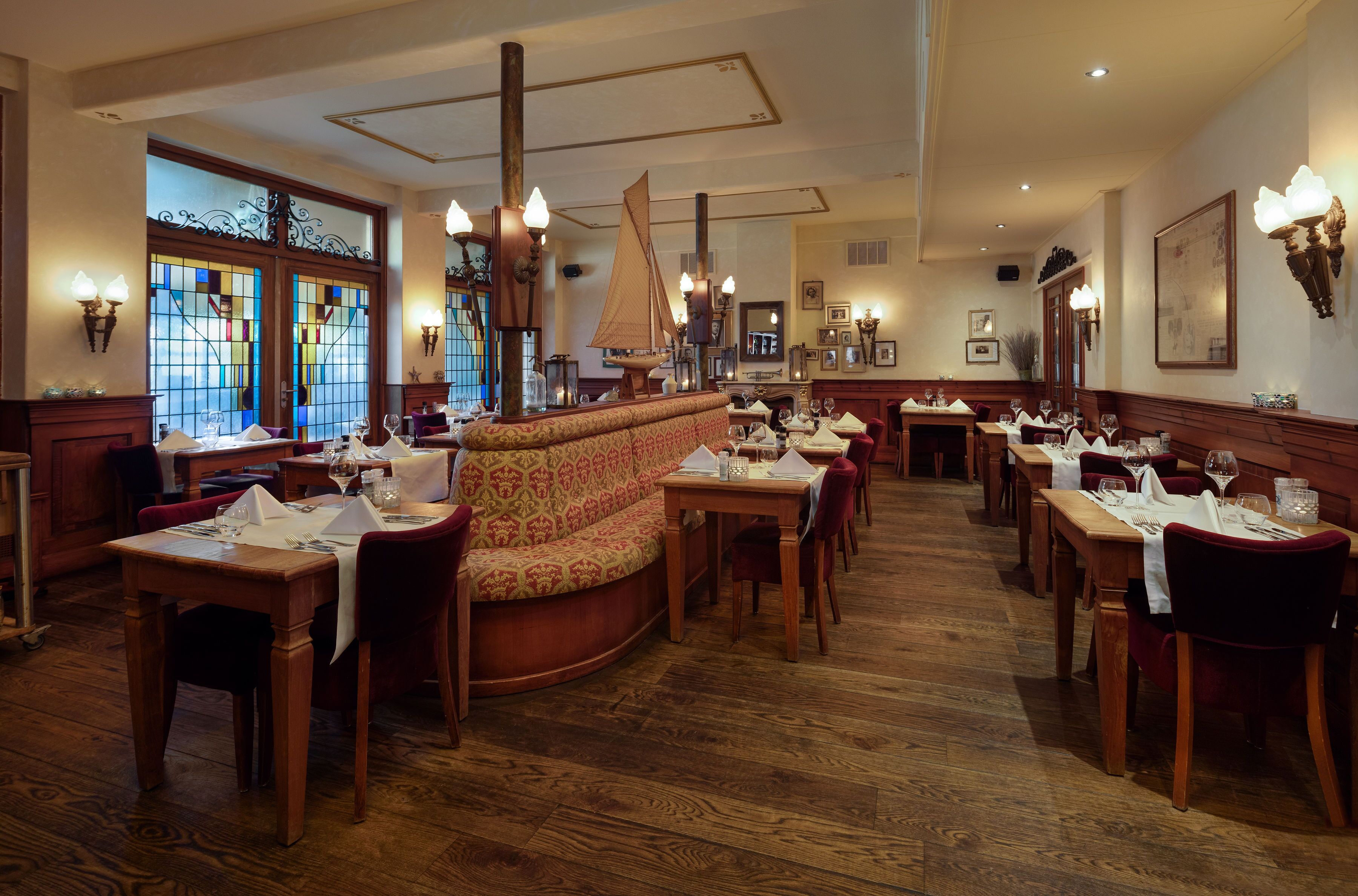 Serveert lunch en diner