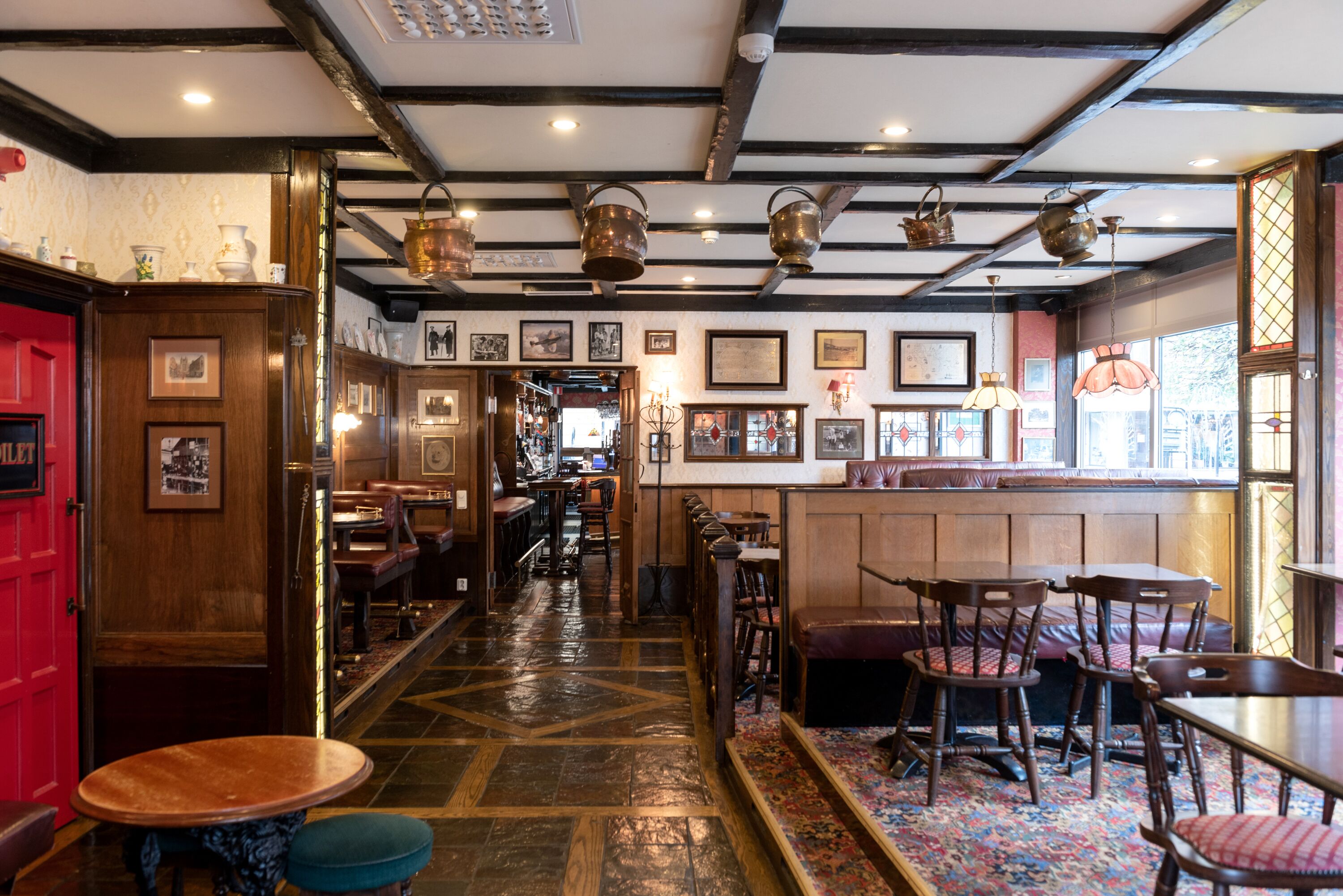 dinner served, al fresco dining