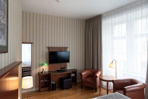 Superior Double or Twin Room | Living area