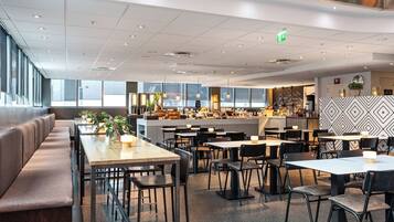 Desayuno buffet incluido todos los días