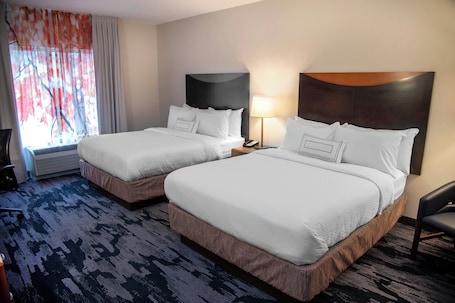 Caja de seguridad en la habitación y escritorio . Fairfield Inn & Suites by Marriott Lewisburg