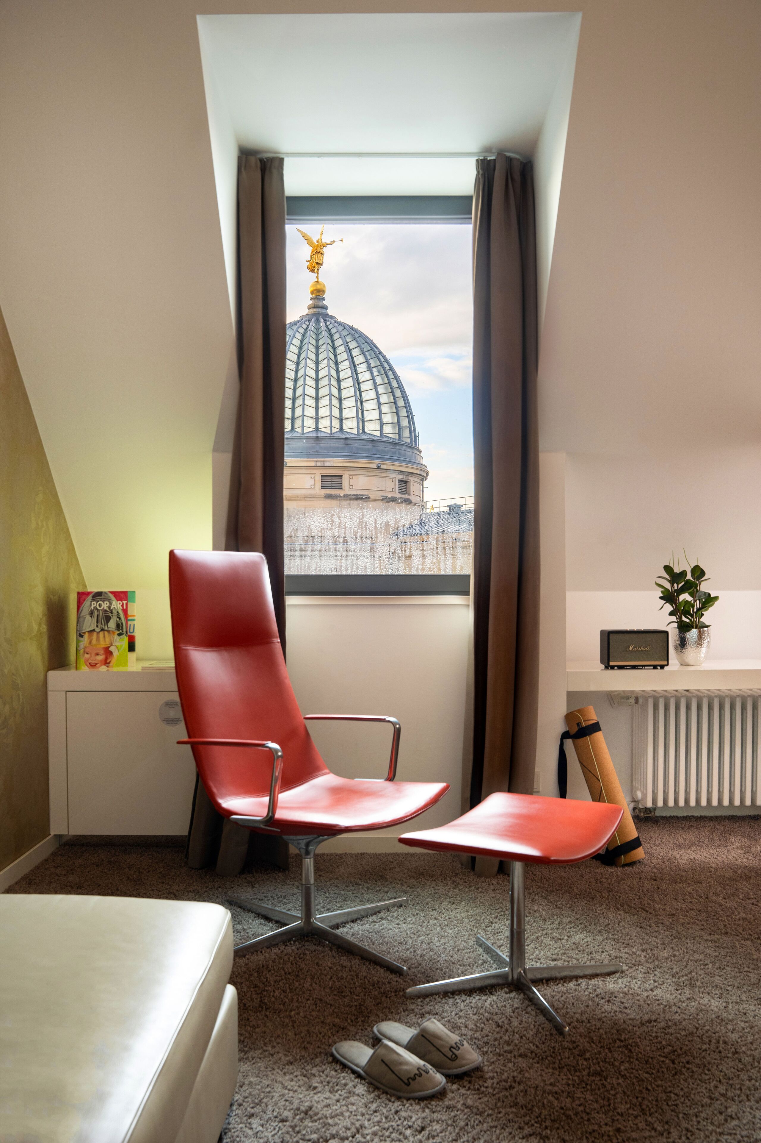 1 bedroom, premium bedding, down duvets, select comfort beds