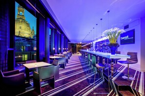 Breakfast and dinner served - INNSiDE by Meliá Dresden (Dresden)