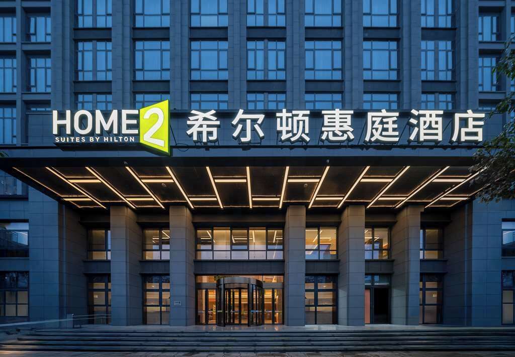 تفاصيل الفندق من الخارج