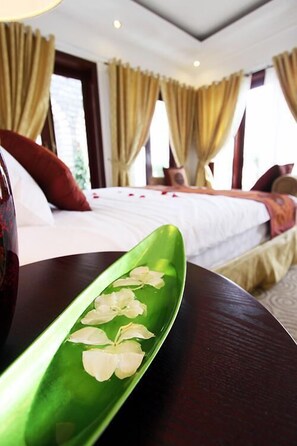 Minibar, coffres-forts dans les chambres, bureau, chambres insonorisées