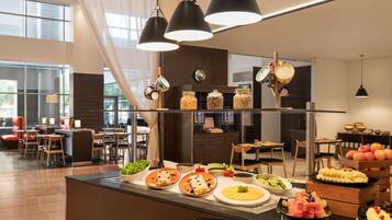 Colazione a buffet a pagamento, servita tutte le mattine
