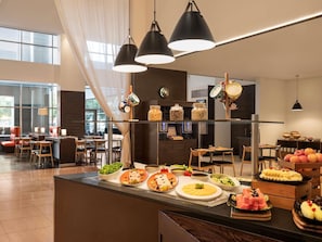 Daily buffet breakfast for a fee - ibis Dubai Al Rigga (Dubai)