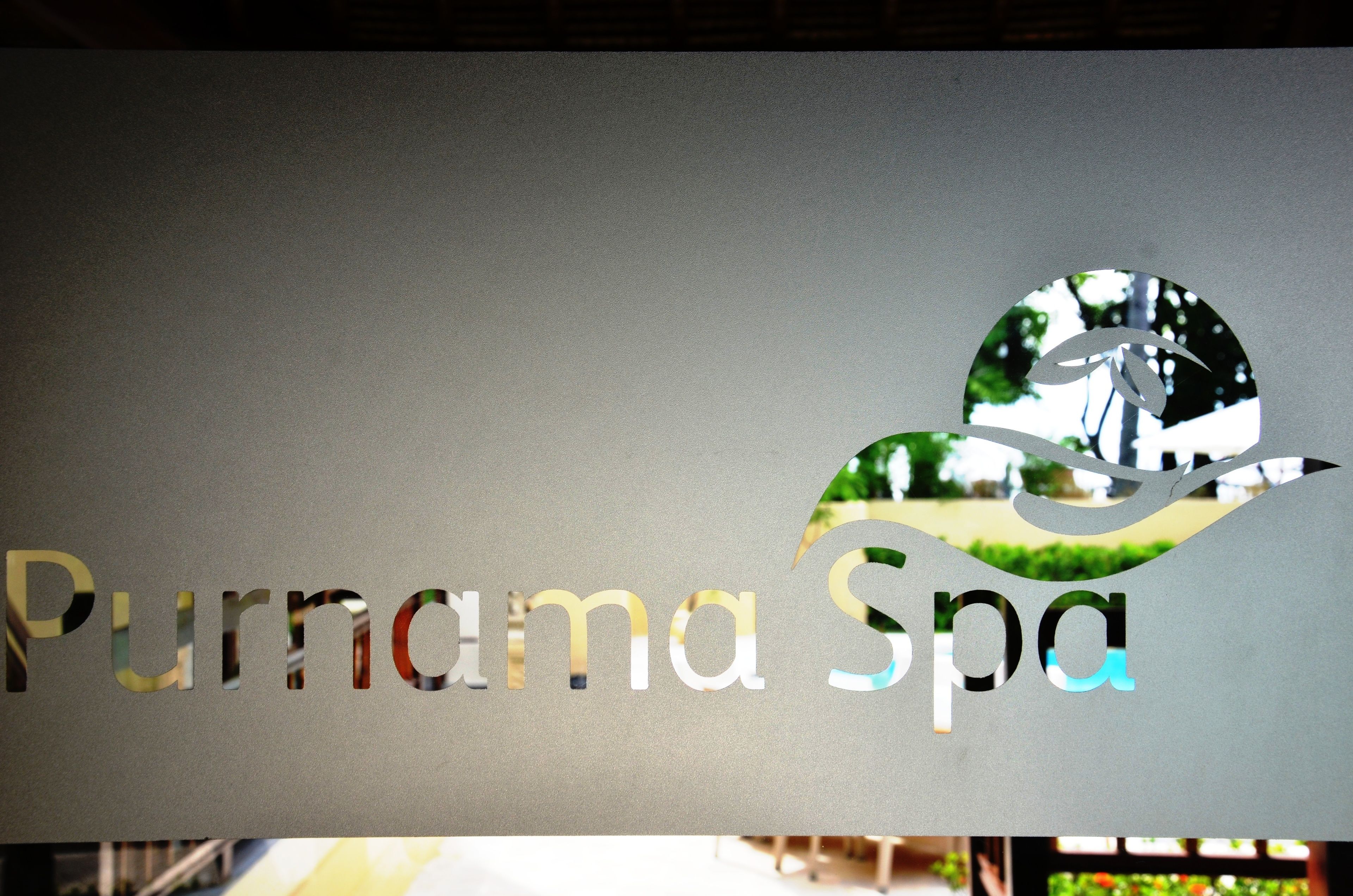 couples treatment room(s), body treatments, body wraps, body scrubs