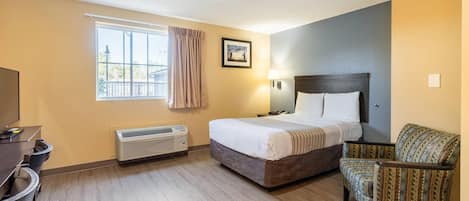 Schreibtisch, Bügeleisen/Bügelbrett, kostenloses WLAN, Bettwäsche