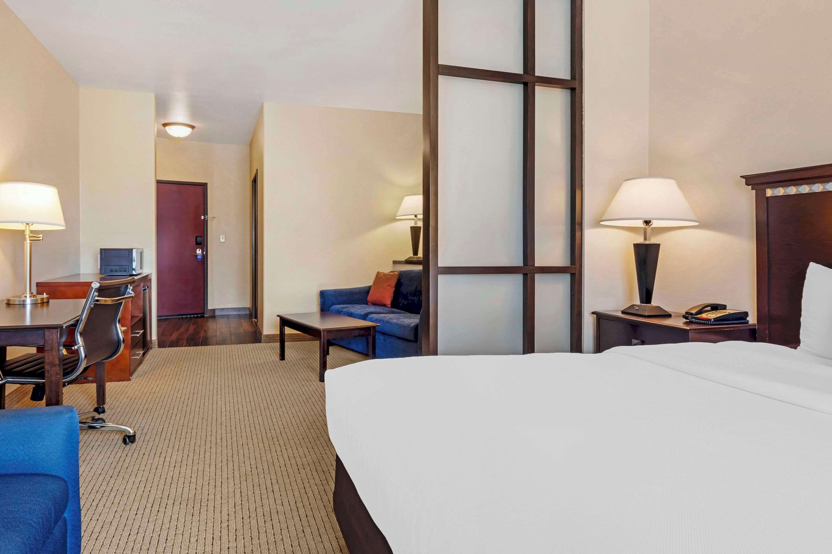 desk, iron/ironing board, free cots/infant beds, rollaway beds