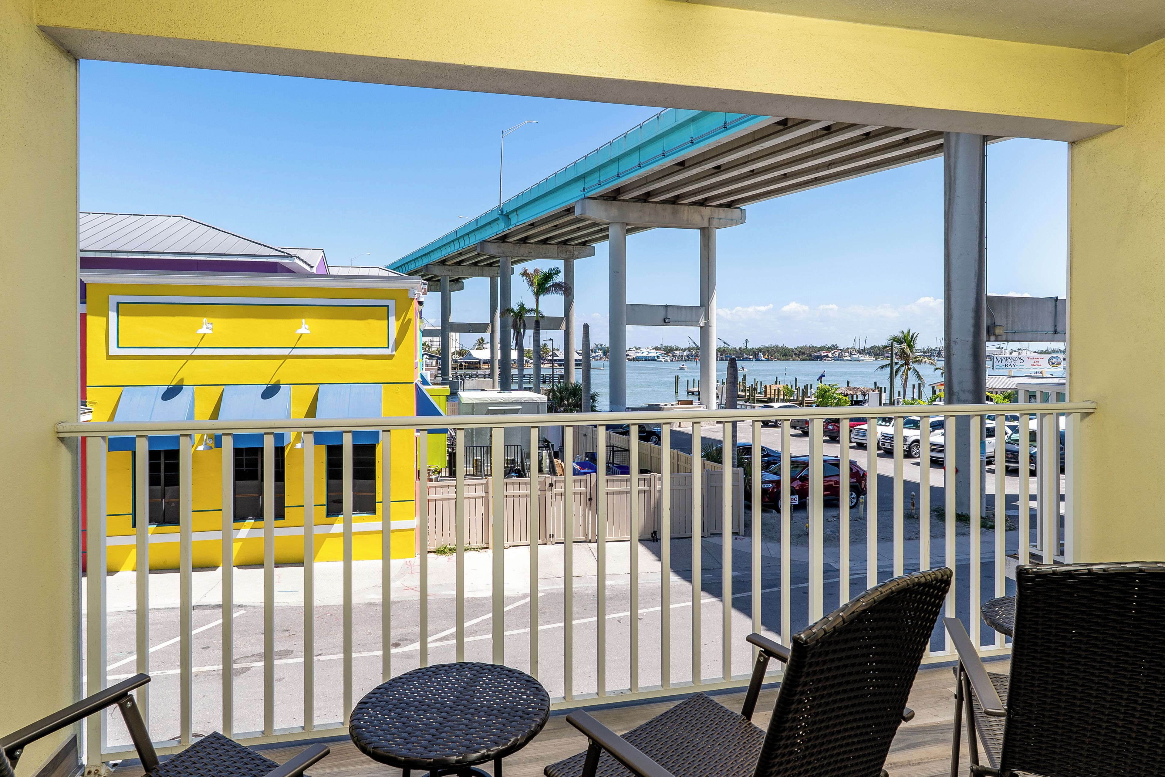 Elite Condo | Terrace/patio