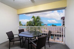 Premium Condo | Terrace/patio