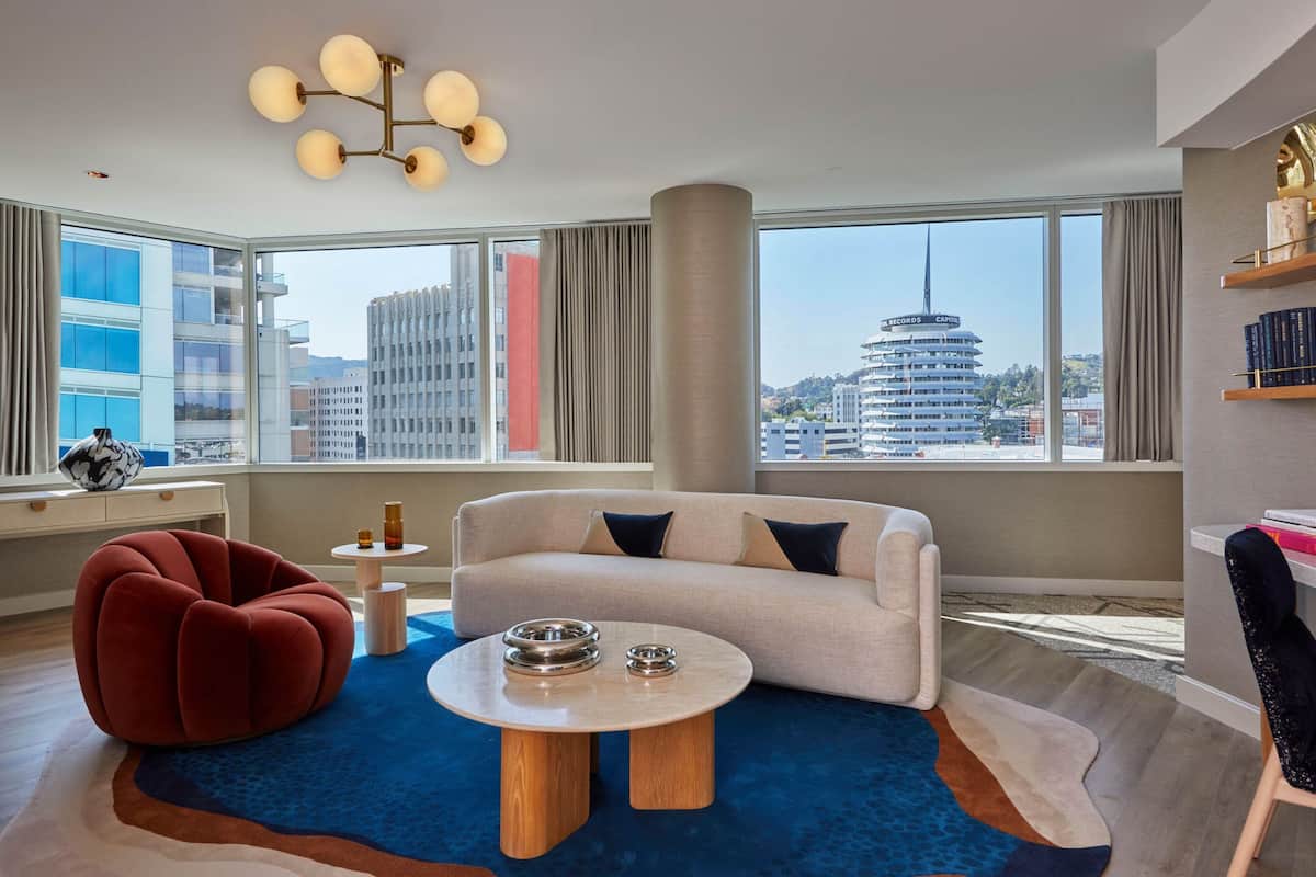 Supreme Suite | Premium bedding, down comforters, minibar, in-room safe