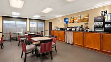 Colazione a buffet inclusa