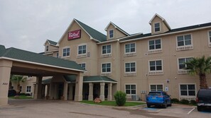 Exterior - Red Roof Inn & Suites Midland (Midland)