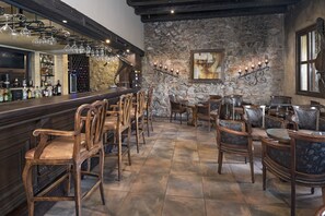 Bar (in der Unterkunft)