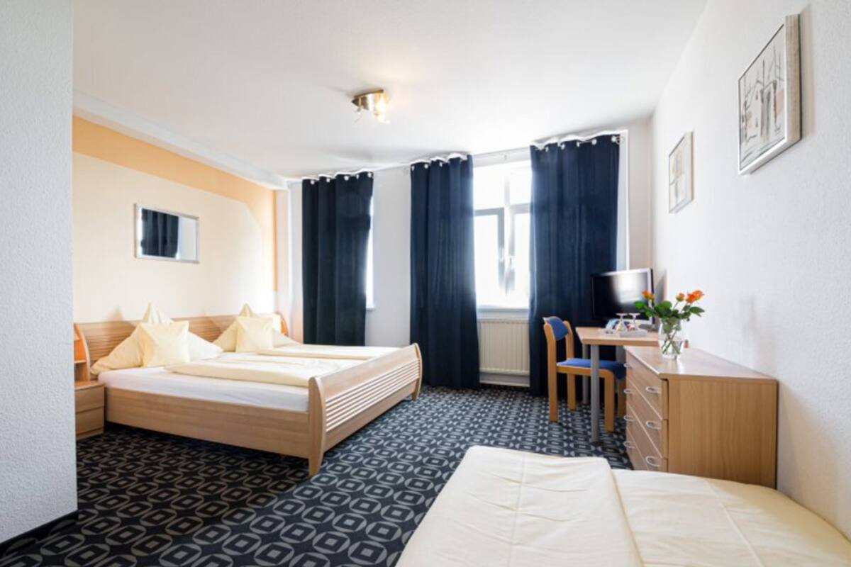 Quadruple Room | Hypo-allergenic bedding available, desk, laptop workspace
