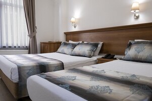 高档床上用品、Select Comfort 床、迷你吧、熨斗/熨衣板