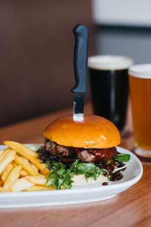 Dining - Royal Exhibition Hotel (Surry Hills)