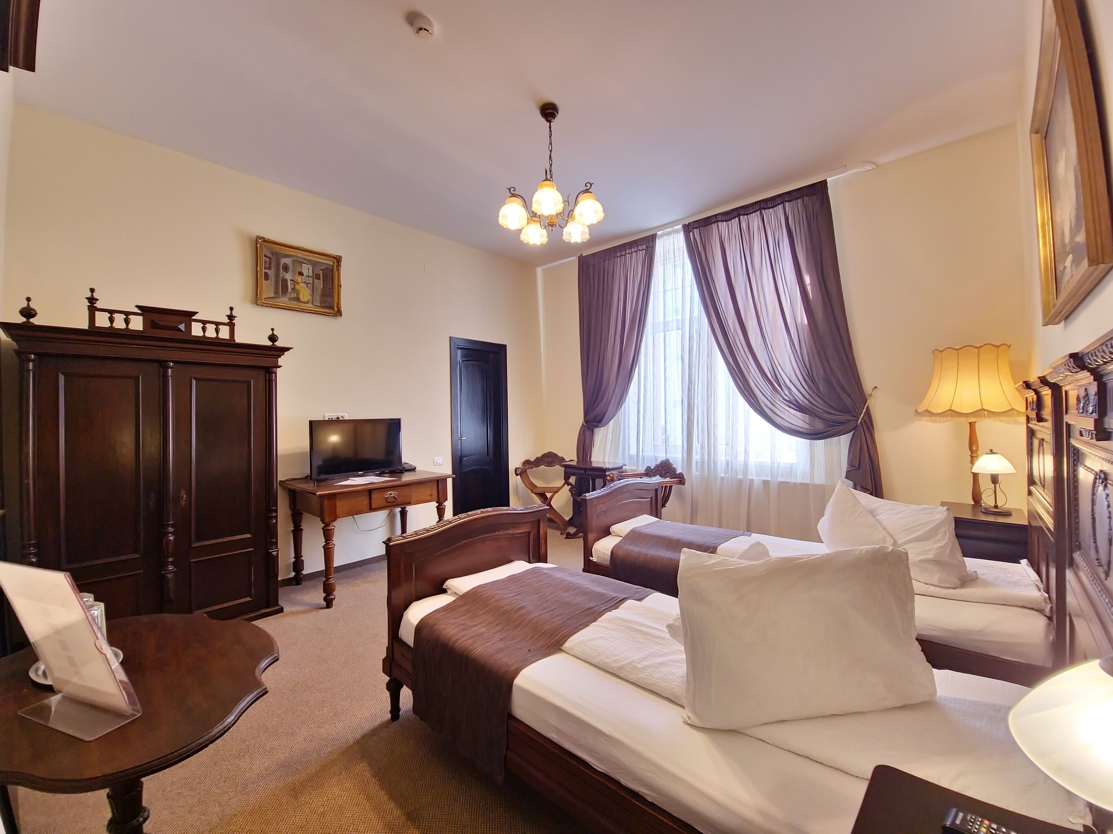 Premium bedding, in-room safe, desk, soundproofing