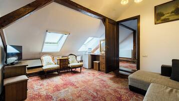 Suite, 1 Bedroom | Living area | 82-cm LED TV with cable channels, TV