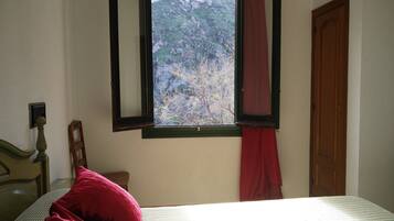 Desk, soundproofing, iron/ironing board, free cots/infant beds