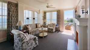 Living room - Ocean House (Westerly)