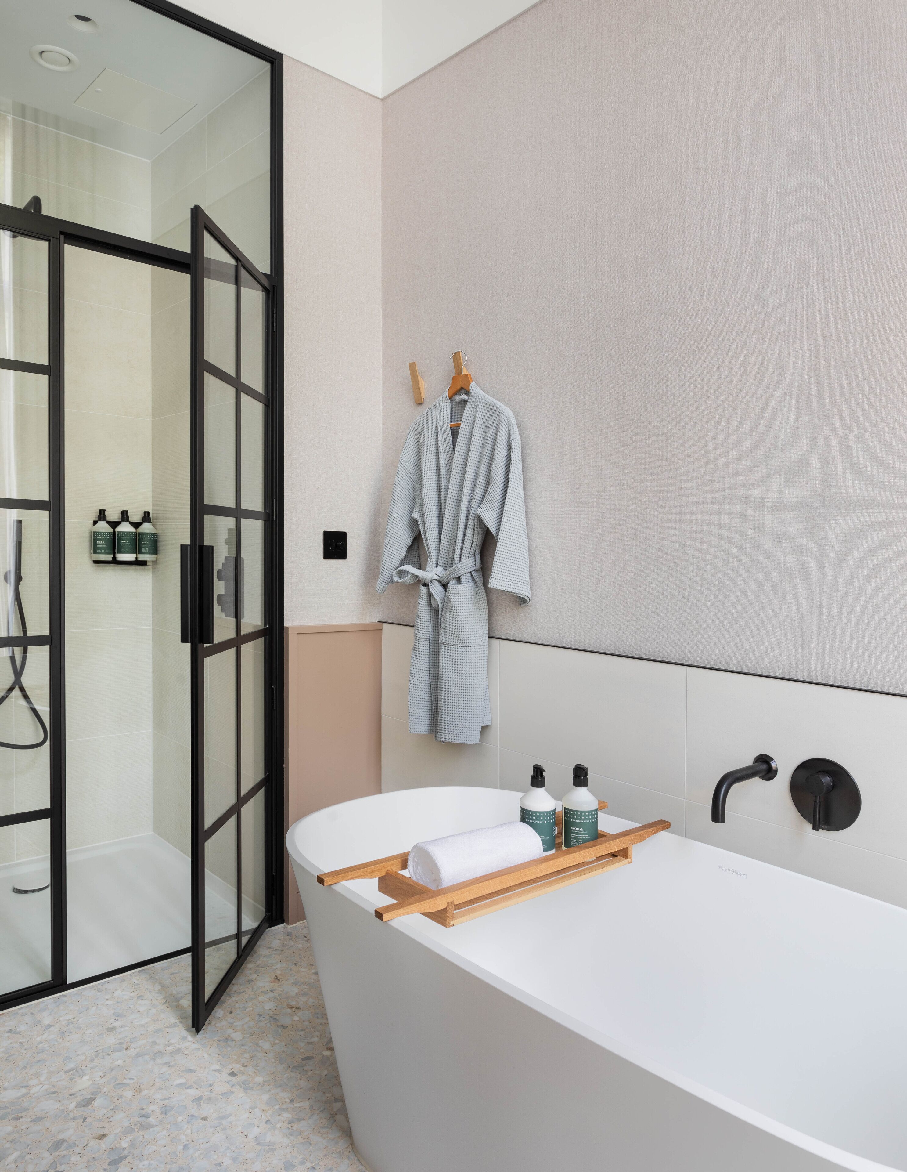 Photo - Inhabit Queen's Gardens, a Member of Design Hotels