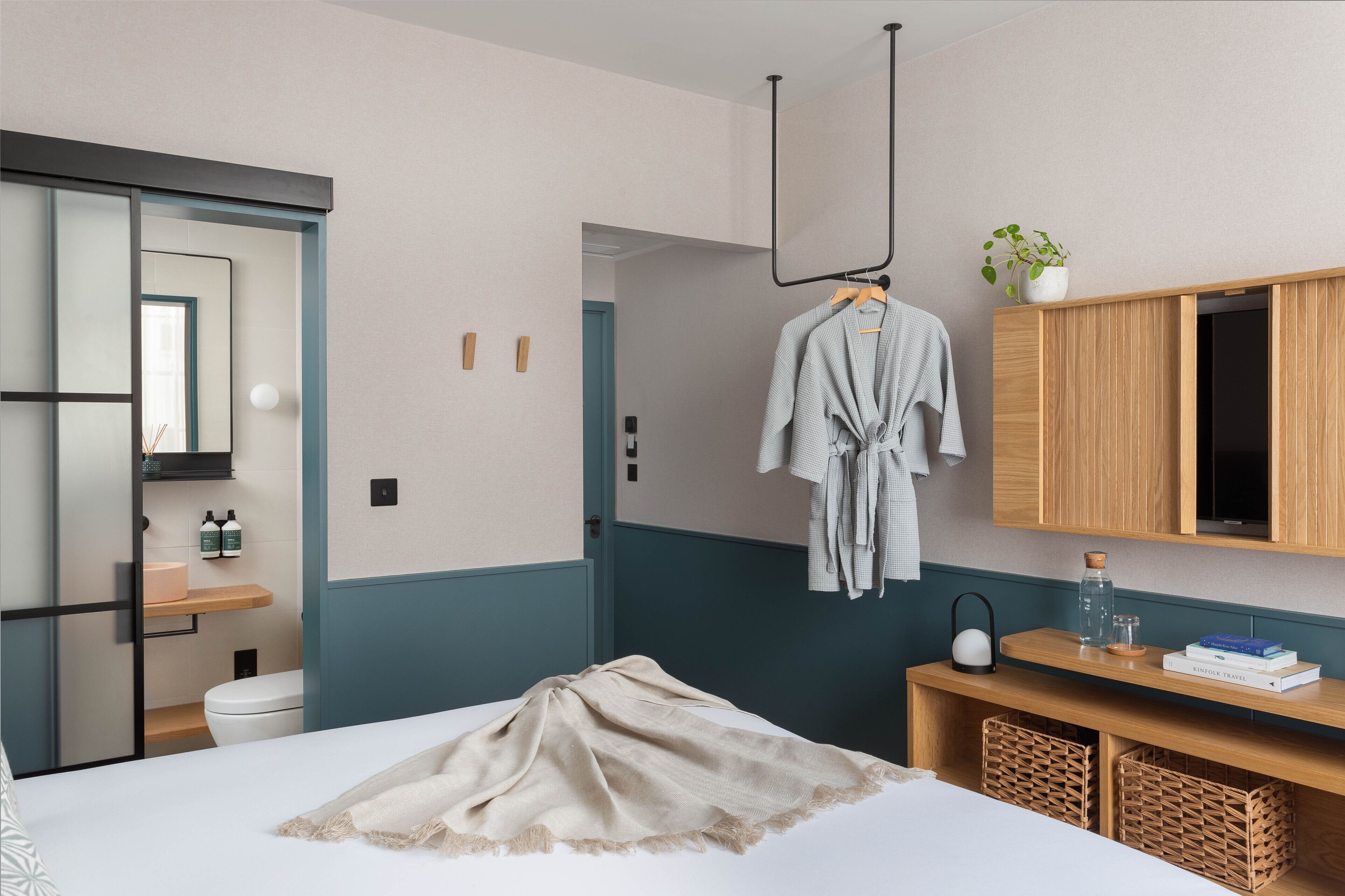 Photo - Inhabit Queen's Gardens, a Member of Design Hotels