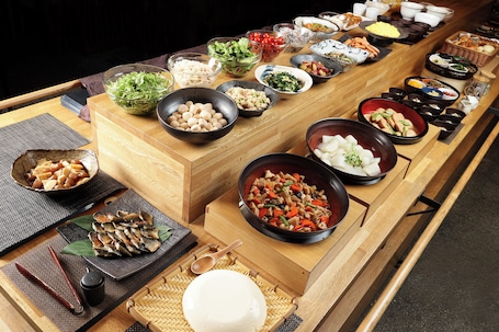 Daily buffet breakfast for a fee. Hotel MyStays Kyoto - Shijo