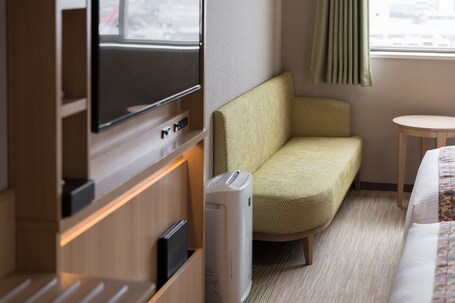 Hotel MyStays Kyoto Shijo - Image 5