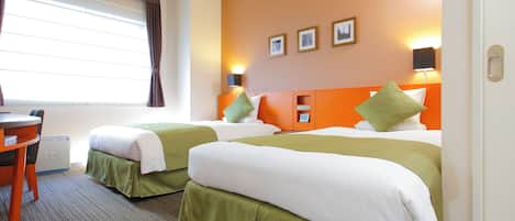 Roupas de cama premium, edredons de pluma, cofres nos quartos