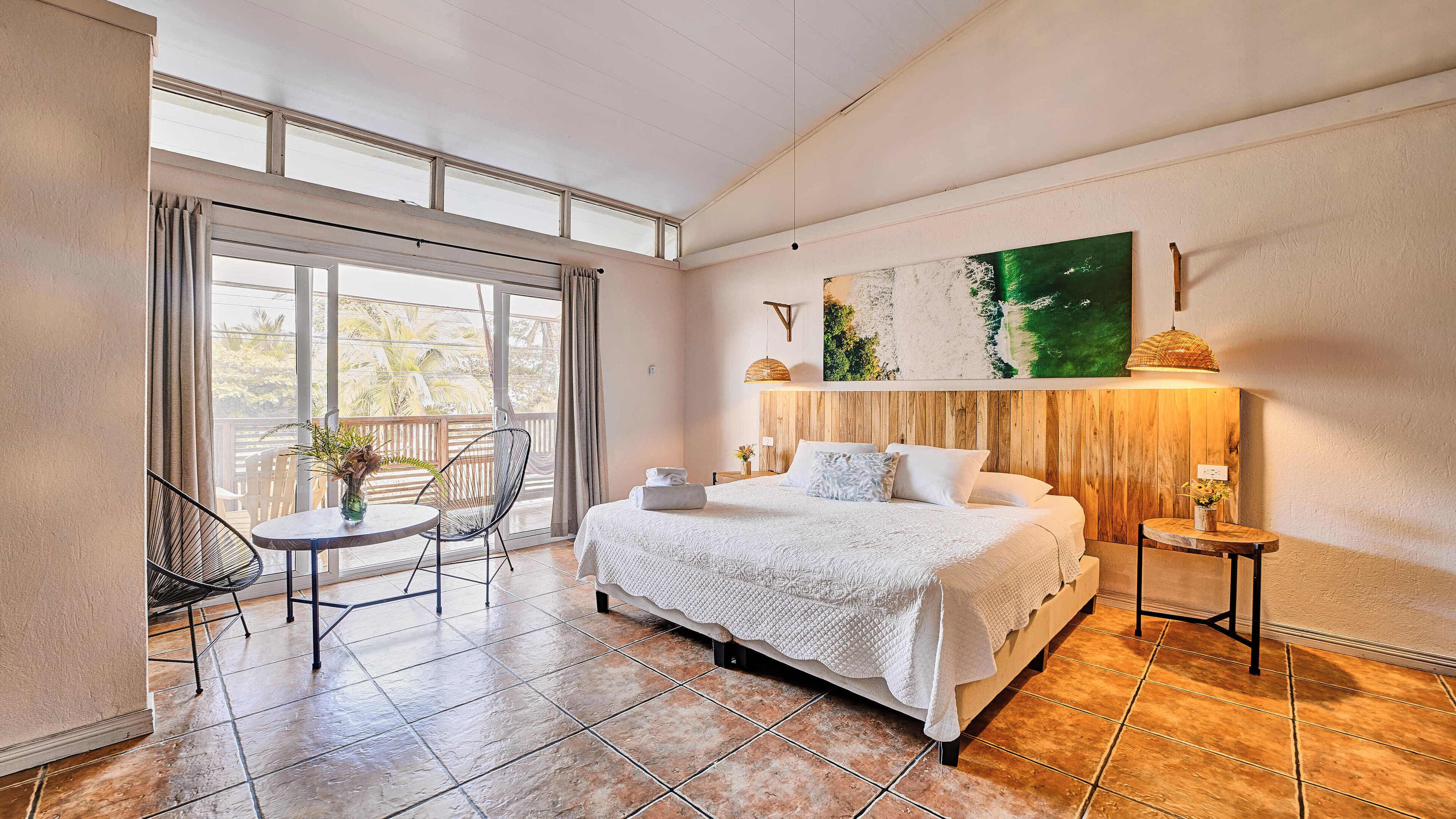 Suite familiar, vistas al mar | Sábanas de algodón egipcio y ropa de cama de alta calidad