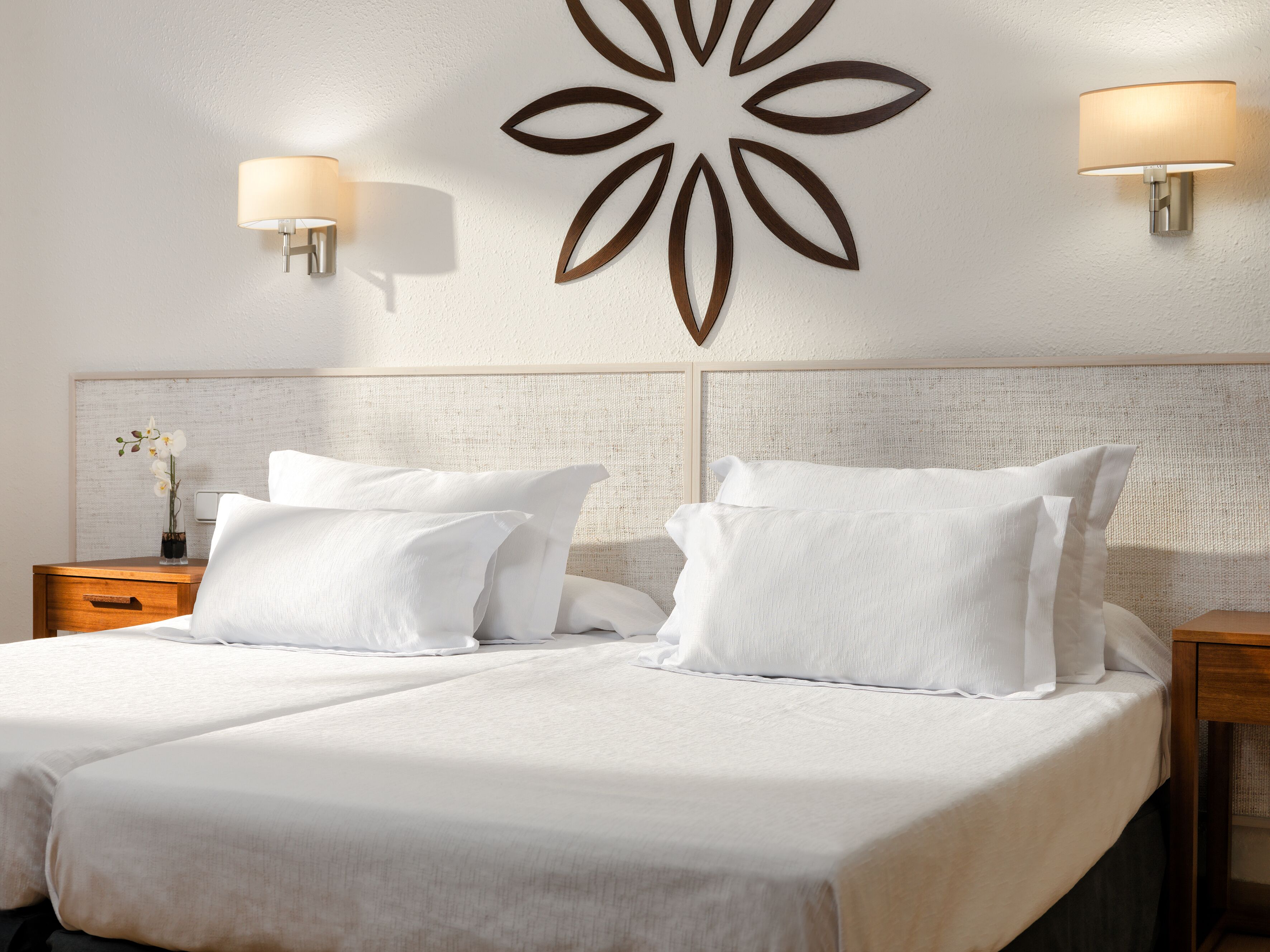 In-room safe, desk, free WiFi, bed sheets