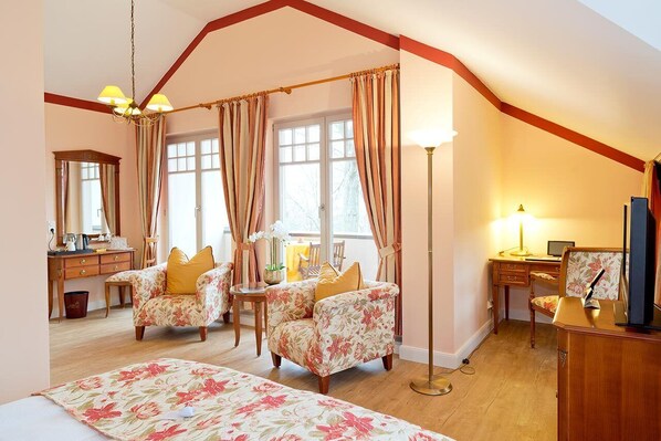 Superior Zimmer mit Balkon/Terrasse und Doppelbett (1,60-1,80m)