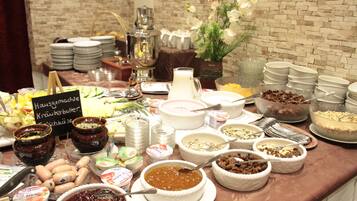 Colazione a buffet a pagamento, servita tutte le mattine