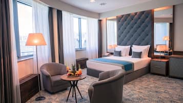 Premium-Doppelzimmer | Select-Comfort-Betten, Minibar, Zimmersafe, Schreibtisch