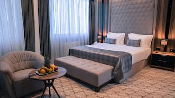 Apartamento presidencial | Camas Select Comfort, frigobar, cofres nos quartos, escrivaninha
