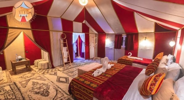 Individueel gedecoreerd, een strijkplank/strijkijzer, gratis wifi