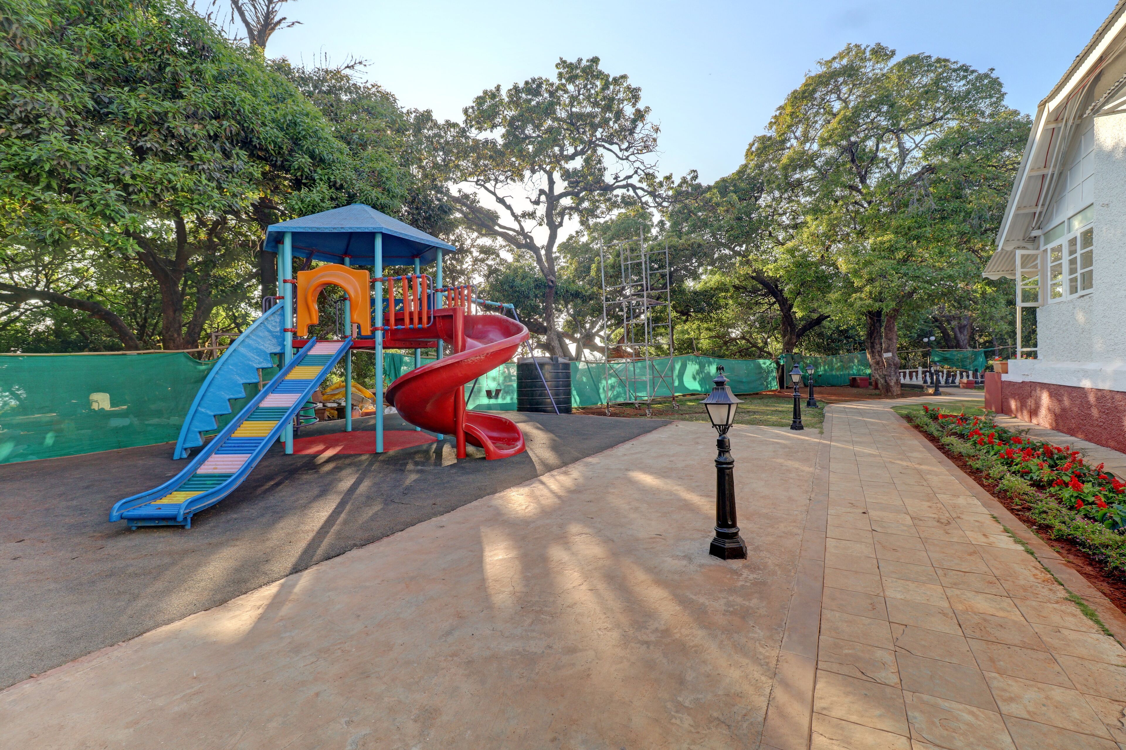 children’s play area – indoor