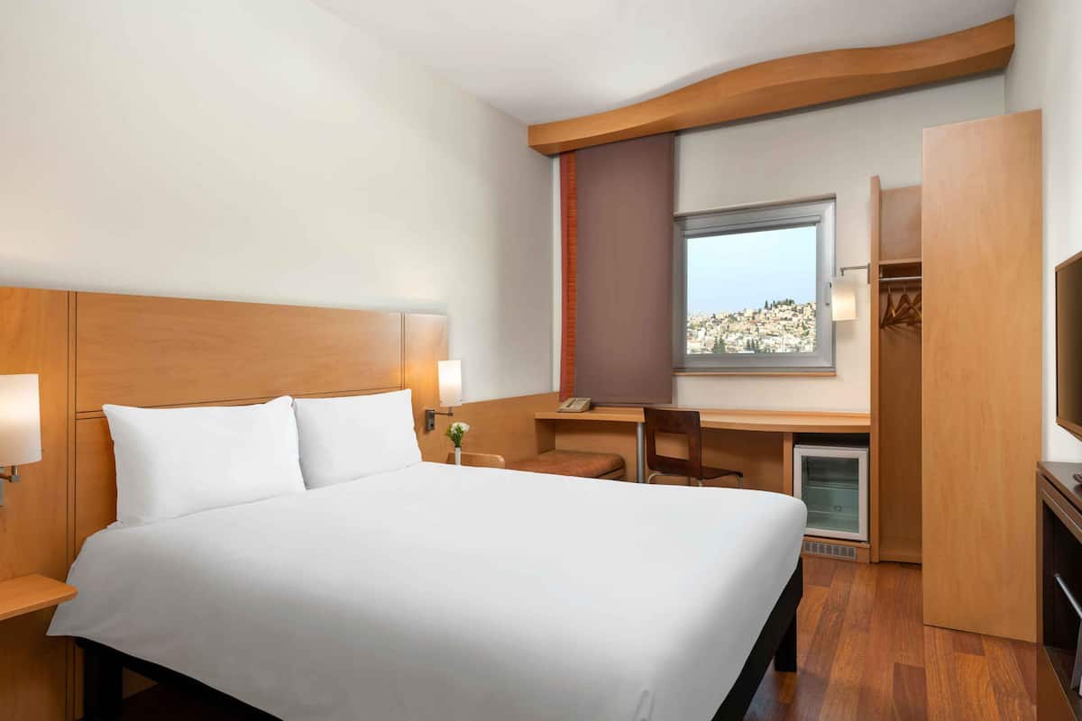 Chambre Double, 1 lit double | Literie de qualité supérieure, minibar, coffres-forts dans les chambres