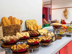 Daily buffet breakfast for a fee - ibis Gaziantep (Gaziantep)