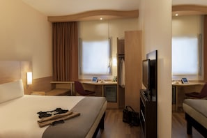 Double Room, 1 Double Bed | Premium bedding, minibar, in-room safe, desk