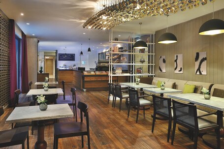 The Ritz Carlton, Dubai International Financial Centre - Image 75
