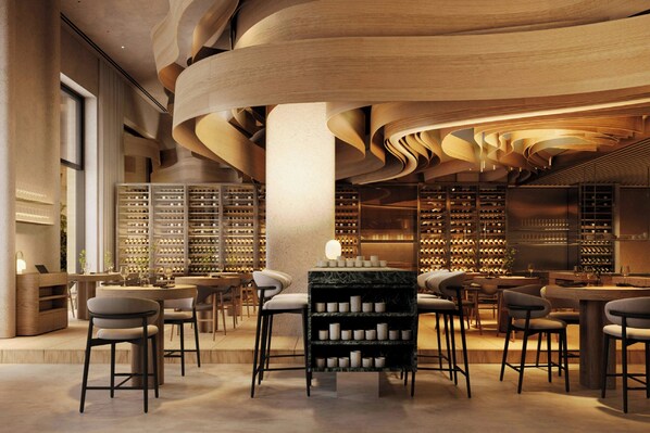 6 restaurants; lunch, dinner, and brunch served - The Ritz-Carlton, Dubai International Financial Centre (Dubai)