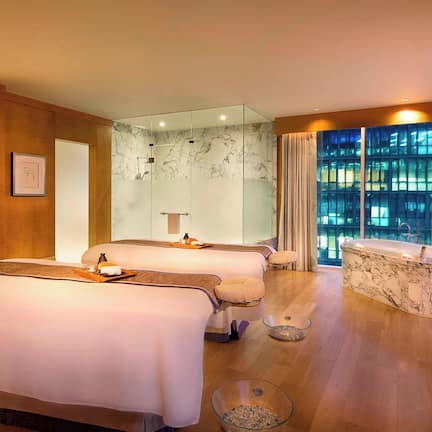 Couples treatment room(s), sauna, steam room, body treatments