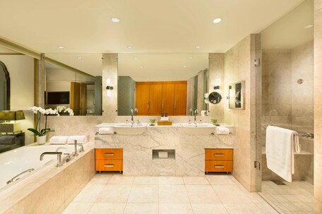 The Ritz Carlton, Dubai International Financial Centre - Image 27