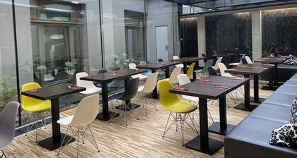 MOODs Boutique Hotel