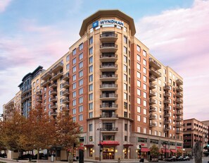 Exterior detail - Club Wyndham National Harbor (Oxon Hill)