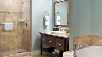 Separate bathtub and shower, free toiletries, hair dryer, towels